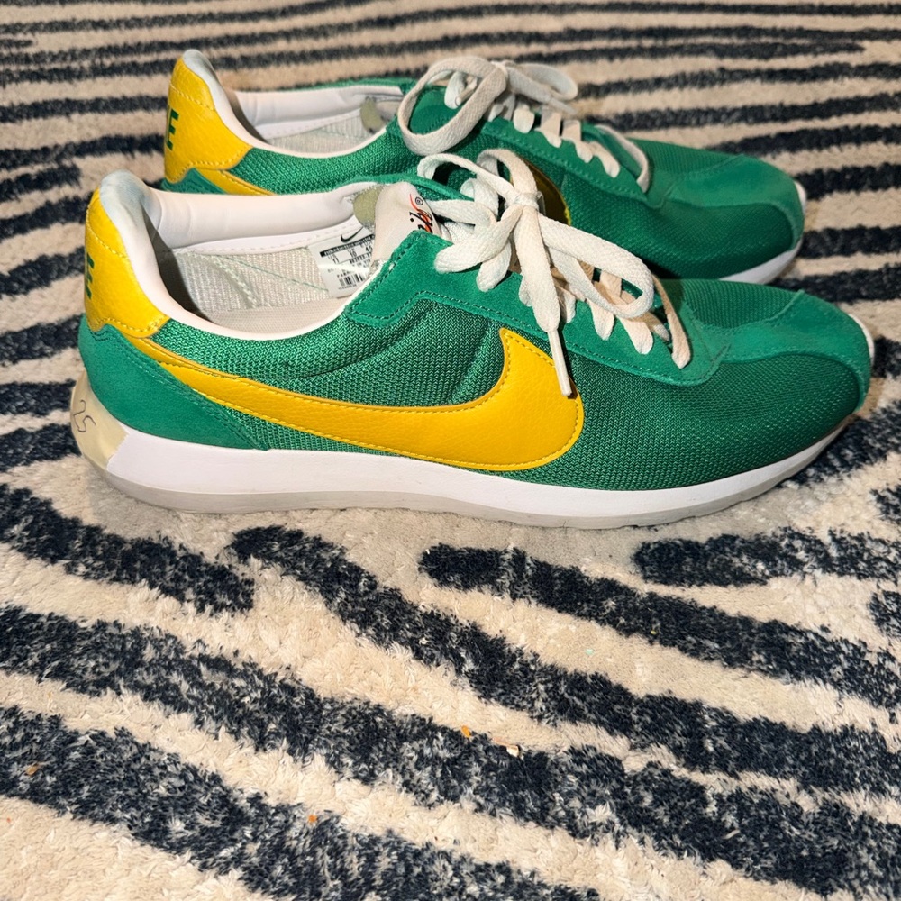 Nike Green and White Sneakers